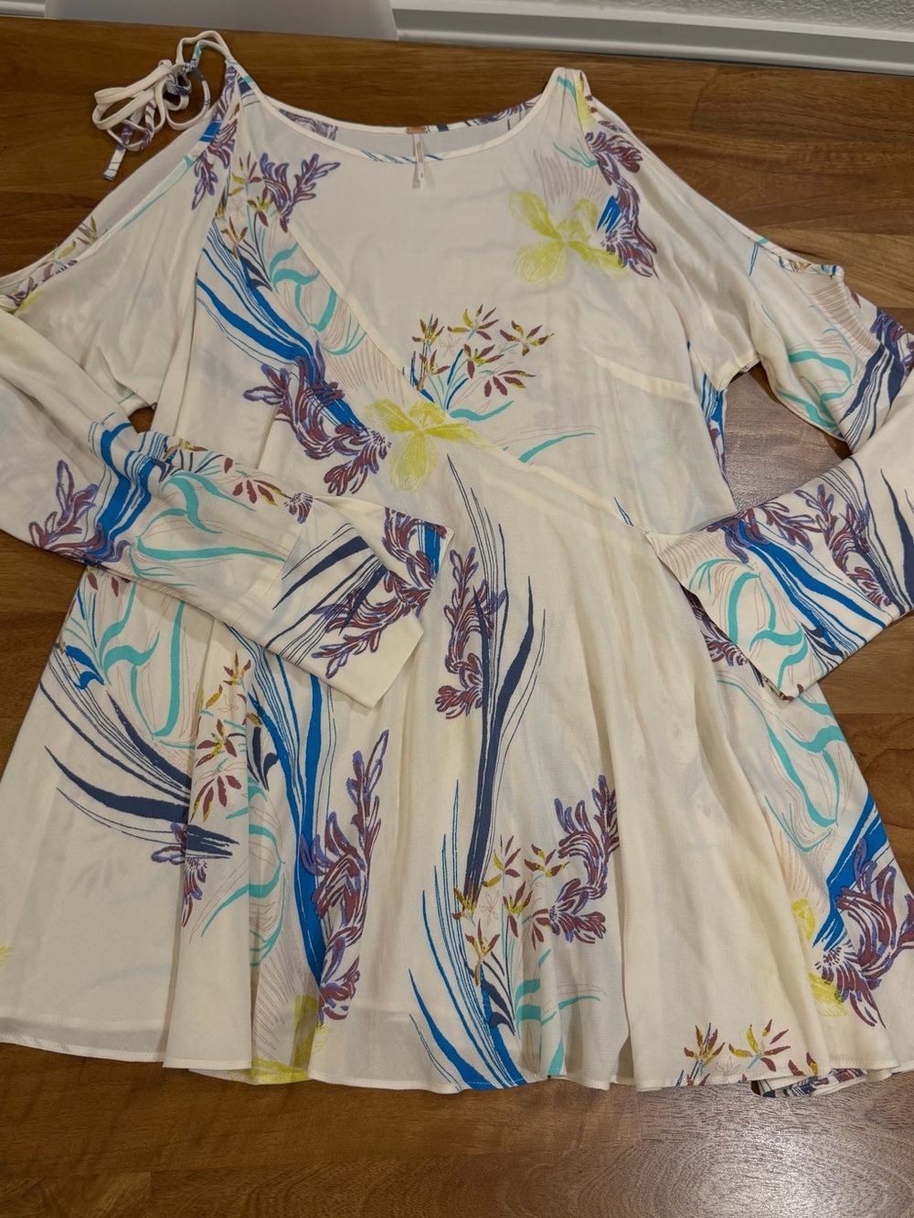 Free People ‘Clear Skies’ Cream Floral Cold-Shoulder Tunic Size Small